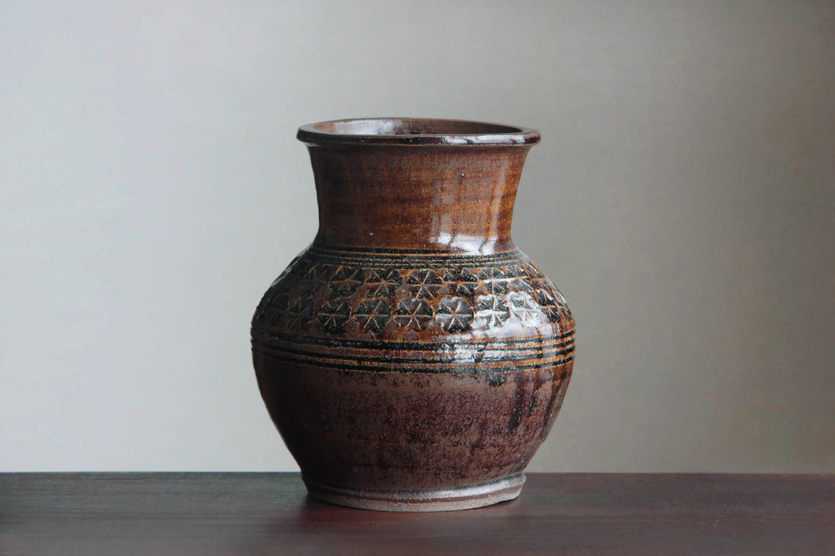 H 17.5cm Vase by Ichiro Kimura – Rustic Mashiko Pottery with Brown