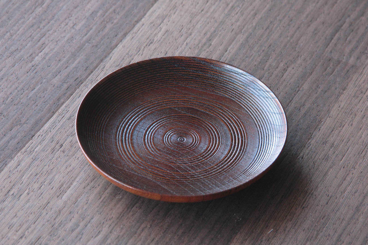 Japanese-wooden-plate_515abd3b