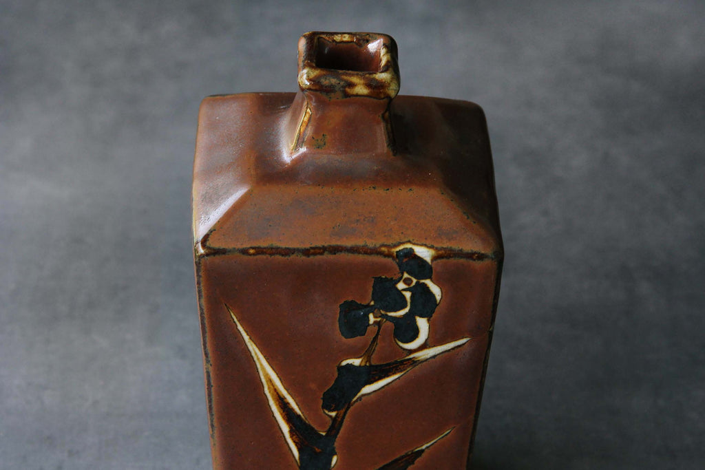 Japanese ceramic vase by Ichiro Kimura, noted Mashiko potter 