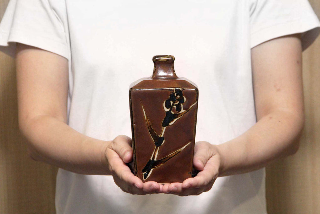 Japanese ceramic vase by Ichiro Kimura, noted Mashiko potter 