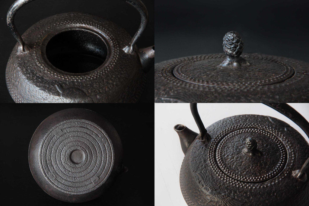 Japanese iron kettle. nanbu Tetsubin tea ware