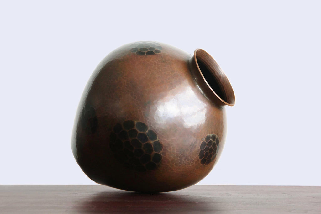 Japanese copper vase by Gyokusendo