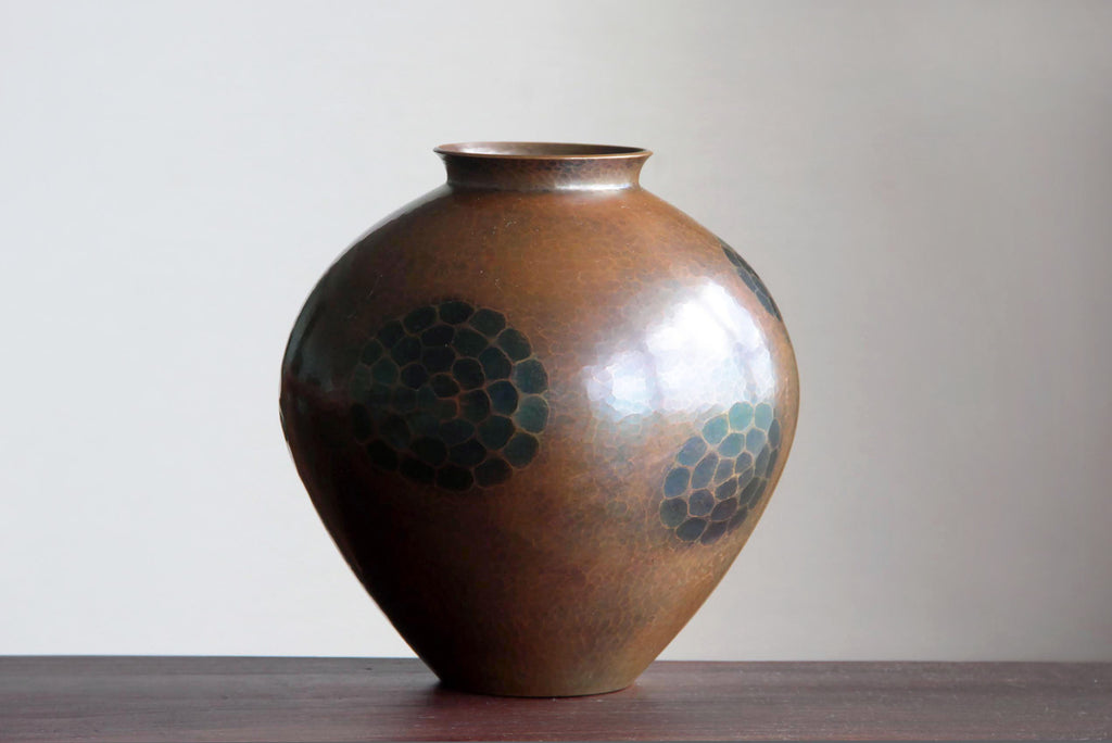 Japanese copper vase by Gyokusendo, high -end Japanese craft