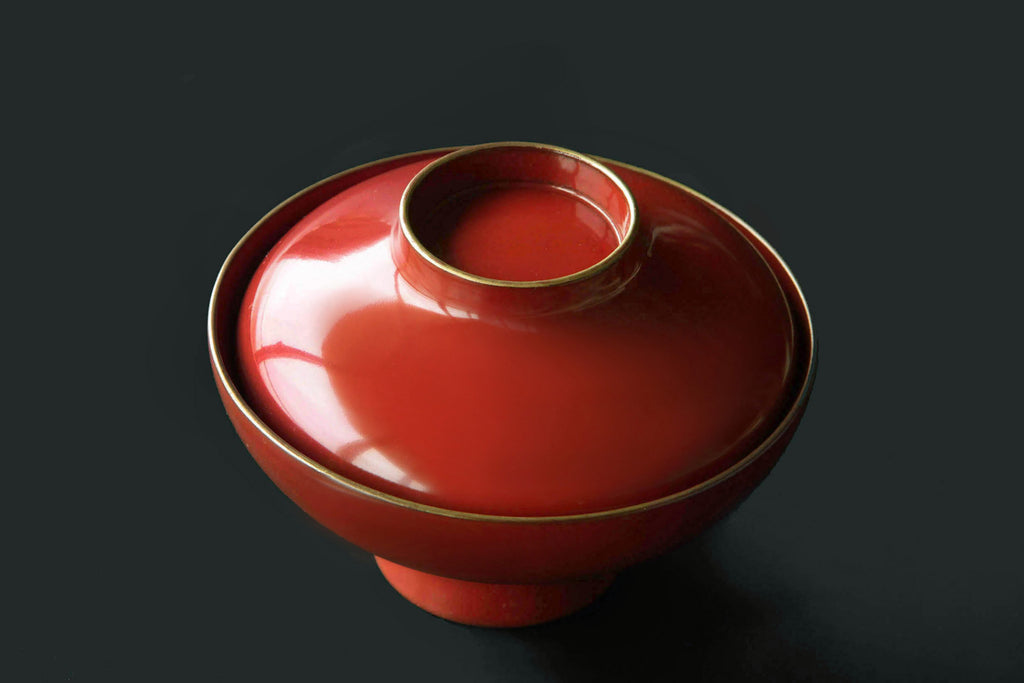 Japanese lidded soup bowl by skilled artisan. Natural Urushi lacquered wooden bowl.