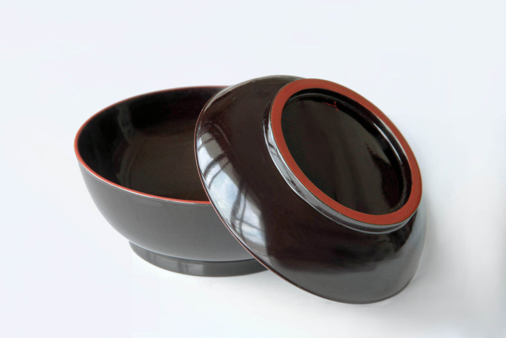 Classic Japanese urushi lacquer lidded bowl for soup, elegant domed form and refined rim