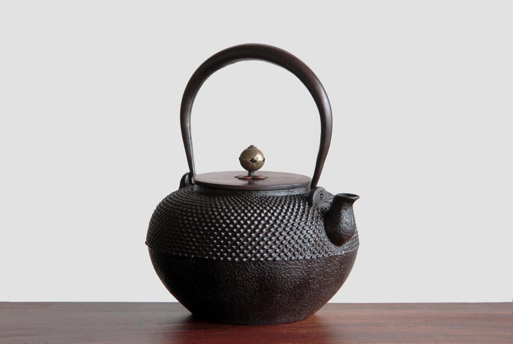 Japanese iron kettle, Nanbu Tetsubin for boiling water.