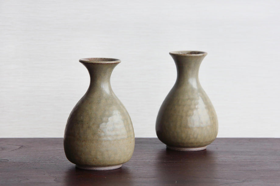 Handmade Tokkuri Sake Bottle – Vintage Japanese Ceramic Pottery