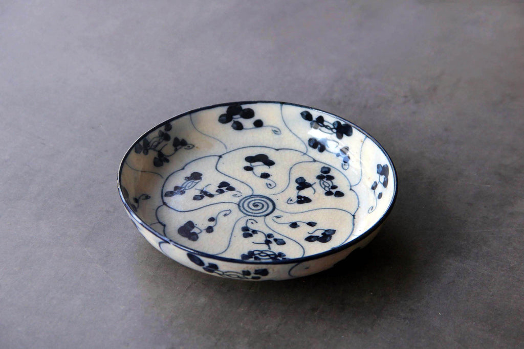 Qing Dynasty plate, antique Chinese porcelain