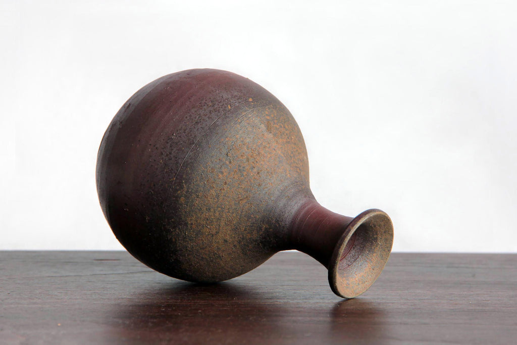 Bizen ware, Sake bottle, Unglazed Japanese pottery from Okayama Prefecture.