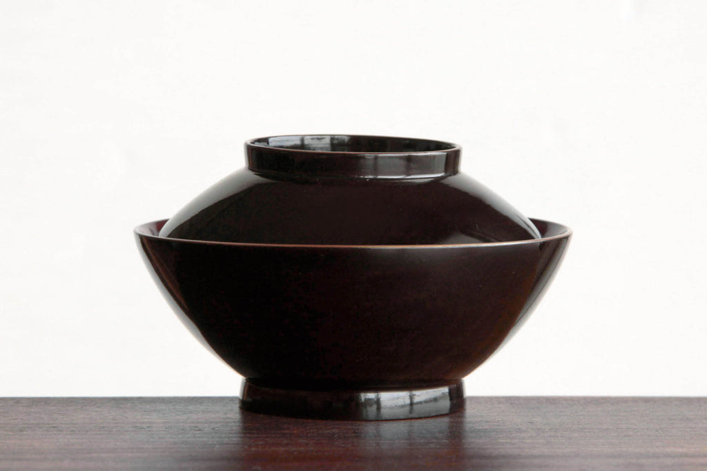 Japanese lidded soup bowl by skilled artisan. Natural Urushi lacquered wooden bowl.