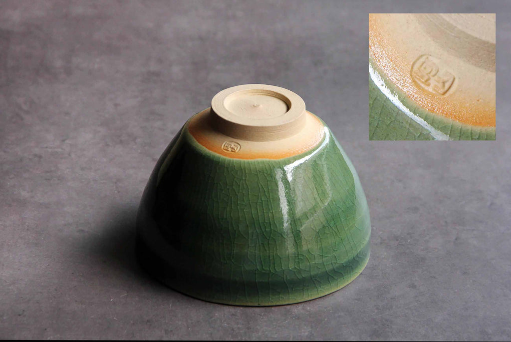 Green ceramic Chawan bowl, Japanese pottery 