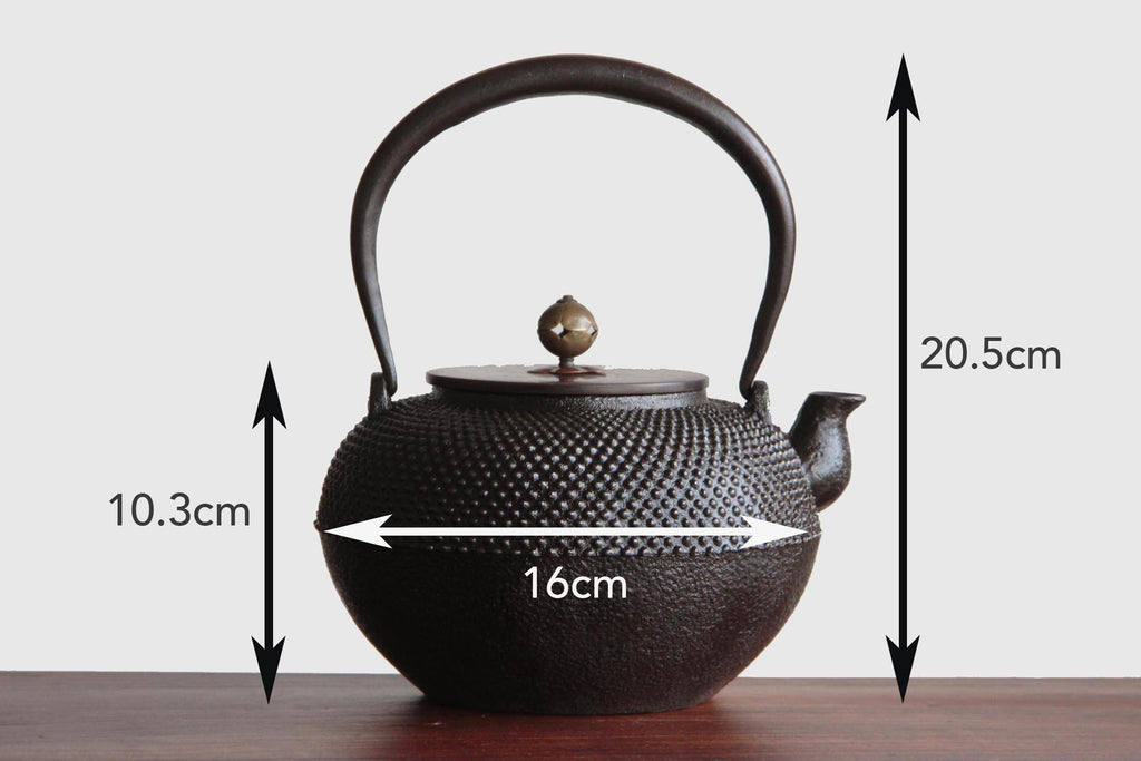 Japanese iron kettle, Nanbu Tetsubin for boiling water.