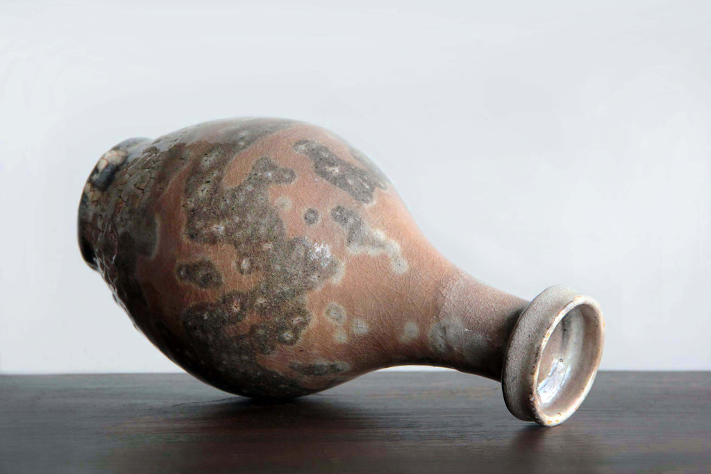 Japanese ceramic vase by Samon Takahashi