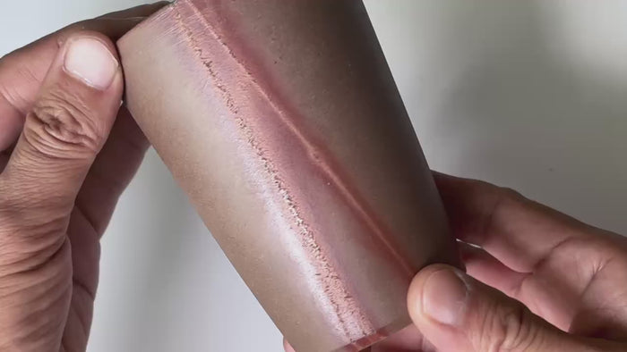 Rotating and close-up video showcasing the shape, texture, and details of the Bizen ware tumbler.