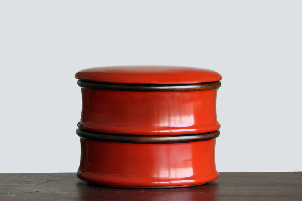 jincup Urushi Red ISETAN  ESSENCE限定） Red Urushi Stacked Lacquer Container by Akira Miyamoto – KinsenTOKYO