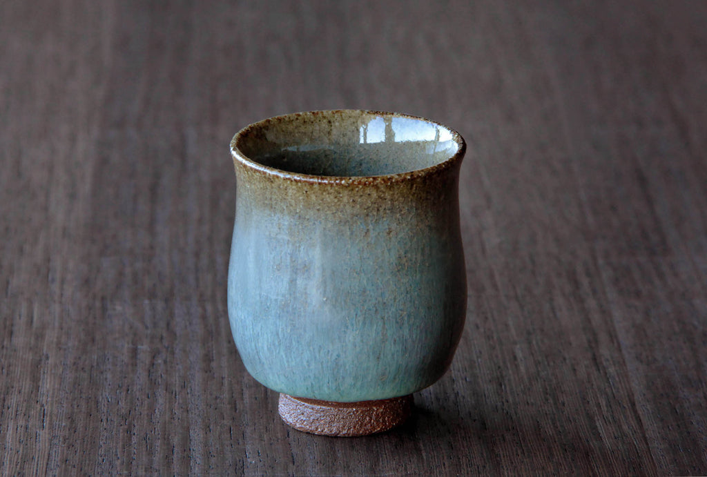 Beautifully glazed small tea cup. Japanese Agano ware.