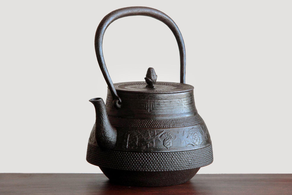 Japanese iron kettle, Nanbu Tetsubin for boiling water.