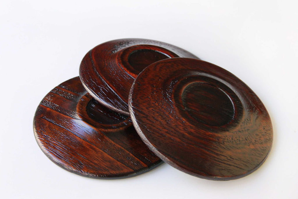 wooden plate back side
