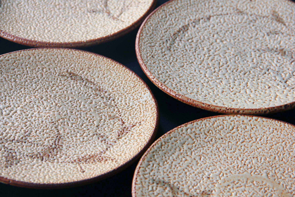 Japanese pottery, Shino ware plate