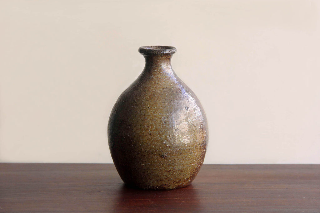 sake bottle Japanese pottery 