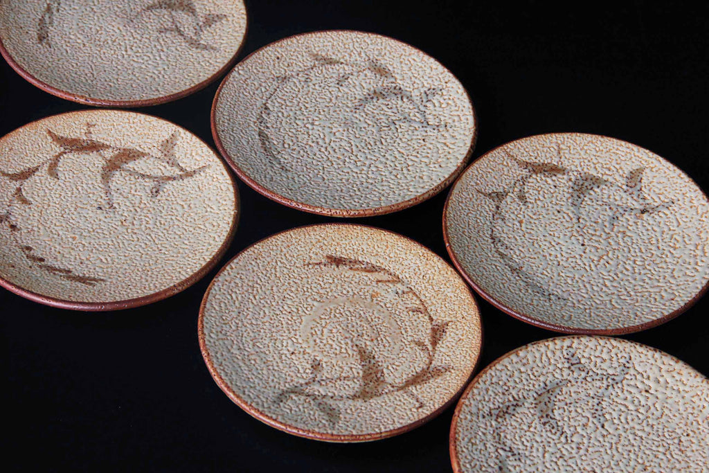 Japanese pottery, Shino ware plate