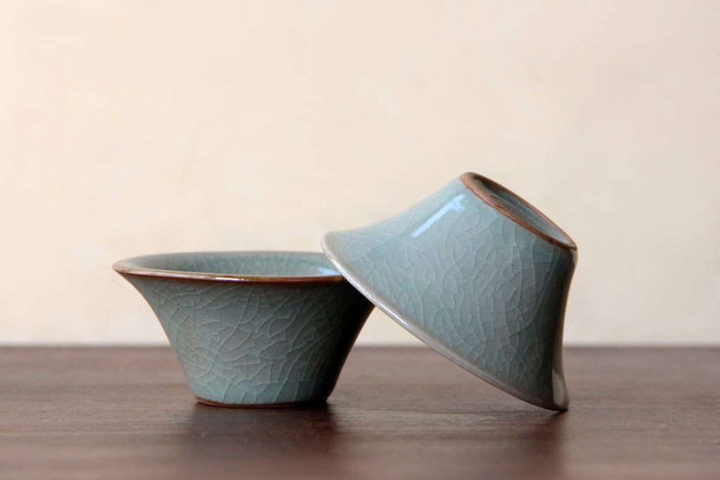 cracled glaze small tableware