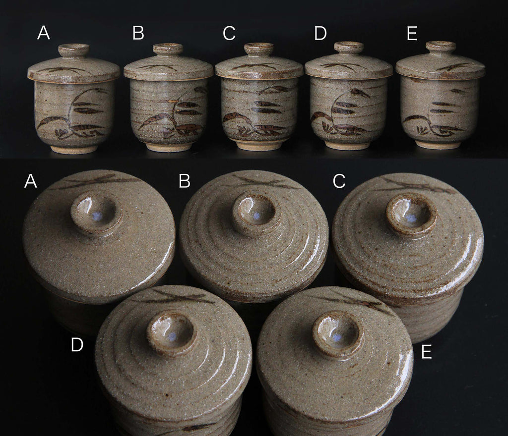 Lidded tea cup, Karatsu ware, Japanese pottery