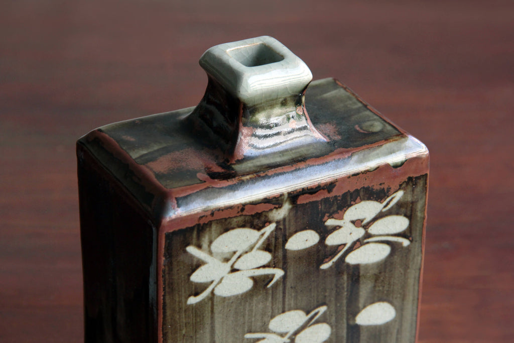 vase by Toshiro Ono, Japanese pottery