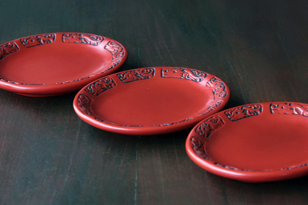 sendai tsuishu, red wooden plate